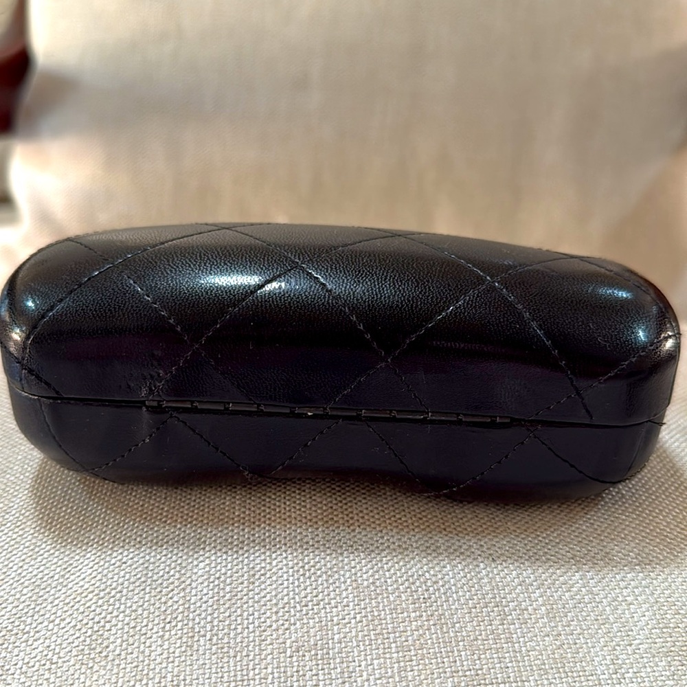 CHANEL vintage quilted sunglasses hard box black - Picture 5 of 11